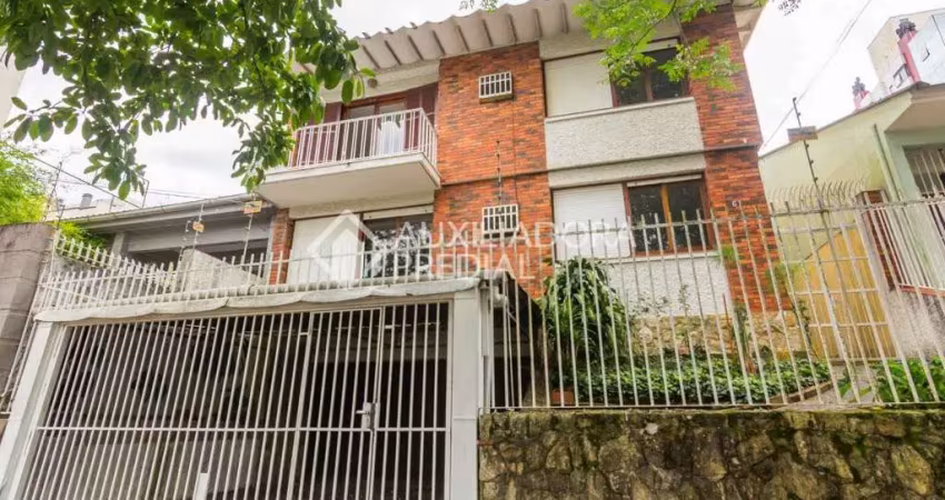 Casa em condomínio fechado com 3 quartos à venda na Rua Dona Oti, 61, Petrópolis, Porto Alegre