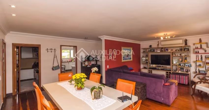 Apartamento com 3 quartos à venda na Rua Professor Cristiano Fischer, 99, Petrópolis, Porto Alegre