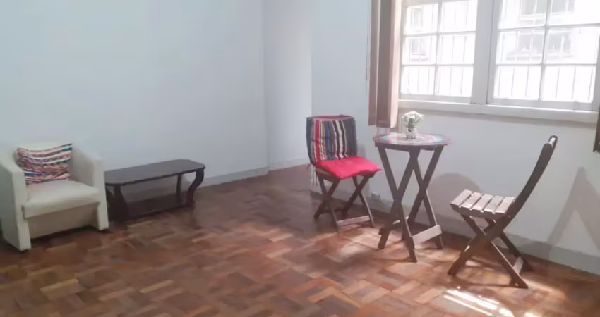 Apartamento com 2 quartos à venda na Praça Conde de Porto Alegre, 47, Centro Histórico, Porto Alegre