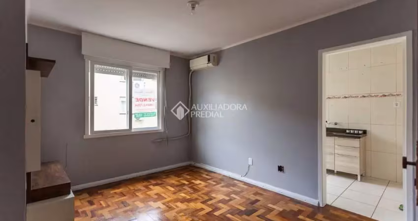 Apartamento com 2 quartos à venda na Rua Sapê, 750, Passo da Areia, Porto Alegre