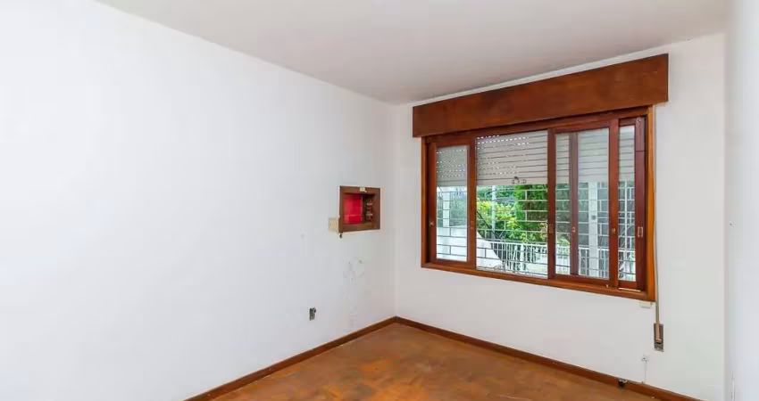 Casa com 3 quartos à venda na Rua Doutor Aurélio Py, 222, Medianeira, Porto Alegre