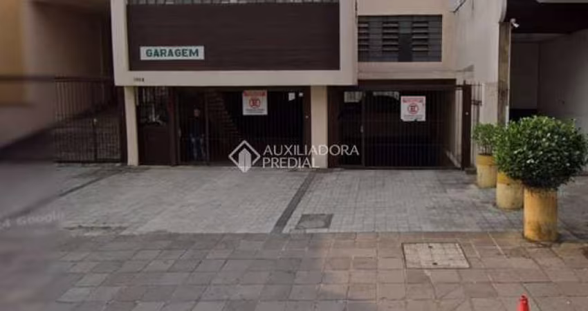 Garagem à venda na Rua Duque de Caxias, 1683, Centro Histórico, Porto Alegre