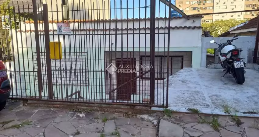 Casa em condomínio fechado com 2 quartos à venda na Rua Octávio de Souza, 228, Teresópolis, Porto Alegre