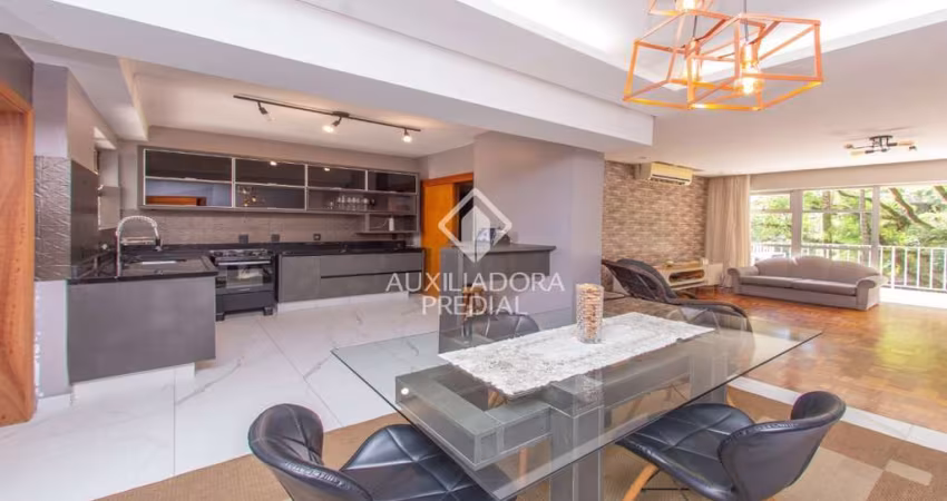 Apartamento com 3 quartos à venda na Rua Pedro Weingartner, 140, Rio Branco, Porto Alegre