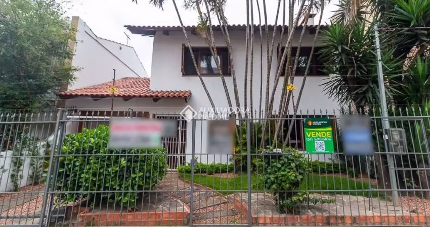 Casa com 3 quartos à venda na Rua Maestro Mendanha, 25, Santana, Porto Alegre