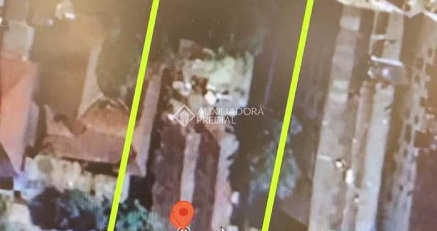 Terreno em condomínio fechado à venda na Avenida Niterói, 80, Medianeira, Porto Alegre