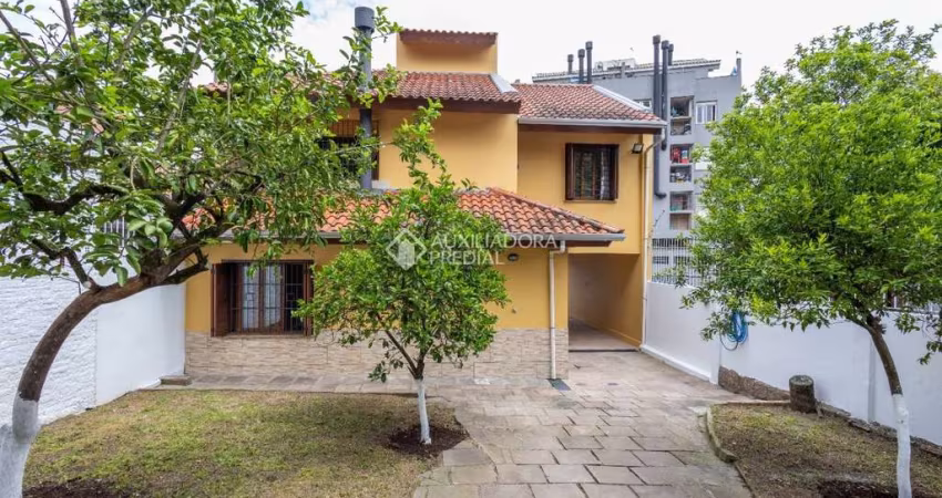 Casa com 5 quartos à venda na Rua Professor Antônio Peyrouton Louzada, 18, Jardim Carvalho, Porto Alegre