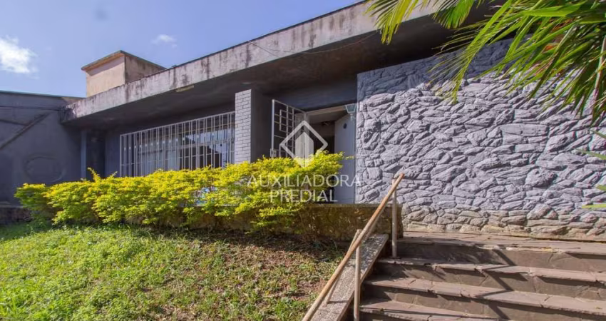 Casa com 4 quartos à venda na Avenida Pereira Passos, 236, Vila Assunção, Porto Alegre