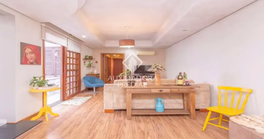 Apartamento com 3 quartos à venda na Rua Amélia Teles, 117, Petrópolis, Porto Alegre