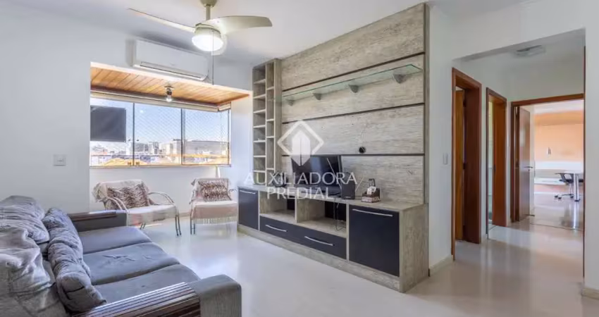 Apartamento com 3 quartos à venda na Rua Brito Peixoto, 237, Passo da Areia, Porto Alegre