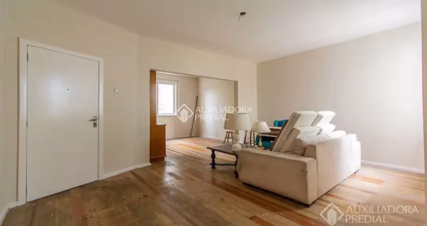Apartamento com 3 quartos à venda na Rua Duque de Caxias, 402, Centro Histórico, Porto Alegre