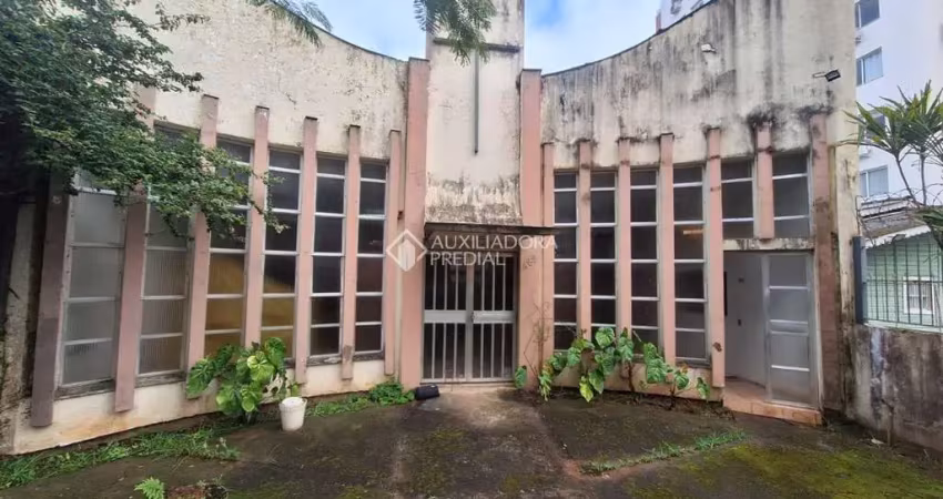 Prédio à venda na Rua Isidoro Tressi, 482, Jardim Botânico, Porto Alegre