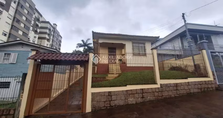 Casa com 2 quartos à venda na Rua Professor Abílio Azambuja, 36, Jardim do Salso, Porto Alegre