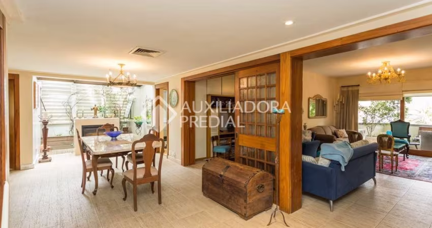 Apartamento com 3 quartos à venda na Rua Casemiro de Abreu, 1494, Boa Vista, Porto Alegre