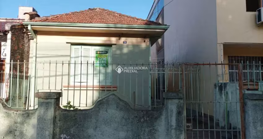 Casa em condomínio fechado com 2 quartos à venda na Rua Juarez Távora, 154, Vila João Pessoa, Porto Alegre