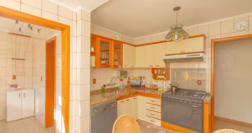 Apartamento com 3 quartos à venda na Rua General Souza Doca, 123, Petrópolis, Porto Alegre