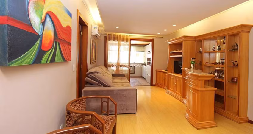 Apartamento com 3 quartos à venda na Avenida Guaporé, 241, Petrópolis, Porto Alegre