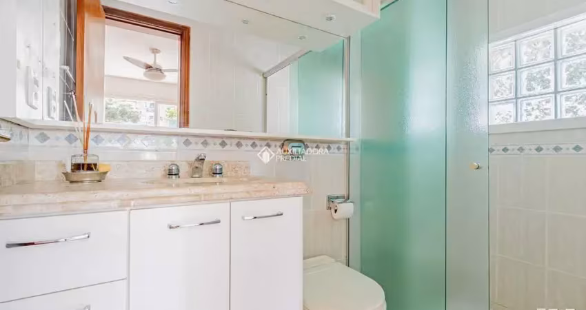Apartamento com 3 quartos à venda na Rua General Pedro Bittencourt, 264, Passo da Areia, Porto Alegre