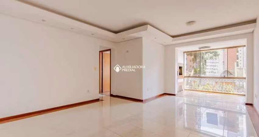 Apartamento com 3 quartos à venda na Rua General Pedro Bittencourt, 264, Passo da Areia, Porto Alegre