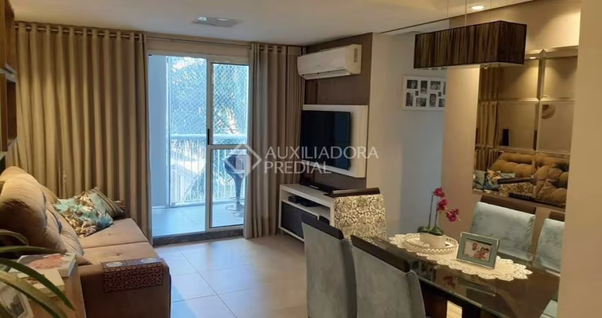 Apartamento com 3 quartos à venda na Rua Monsenhor Antonio Guilherme Grings, 51, Sarandi, Porto Alegre