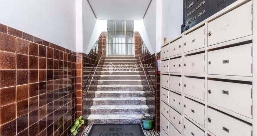 Apartamento com 2 quartos à venda na Avenida Cristóvão Colombo, 274, Floresta, Porto Alegre