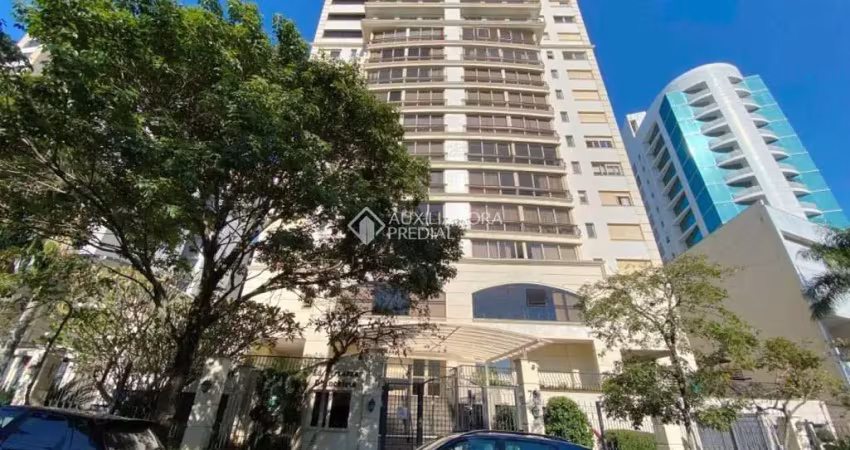 Apartamento com 3 quartos à venda na Alameda Emílio de Menezes, 75, Três Figueiras, Porto Alegre