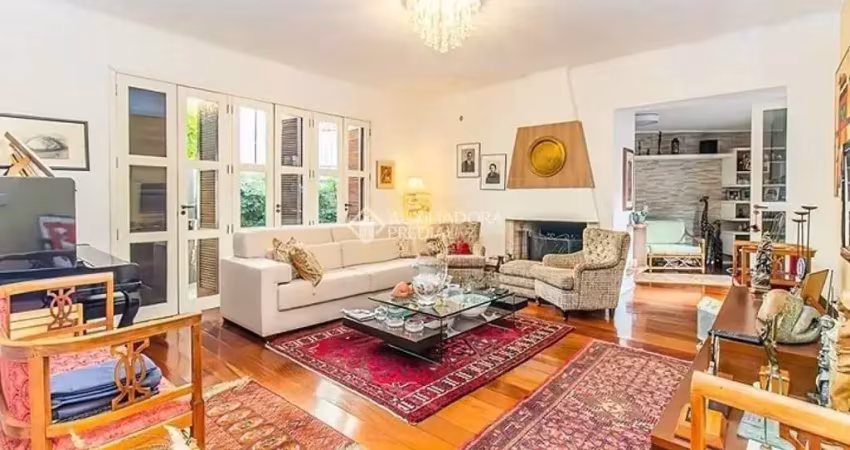Casa com 3 quartos à venda na Rua Filadélfia, 141, Higienópolis, Porto Alegre