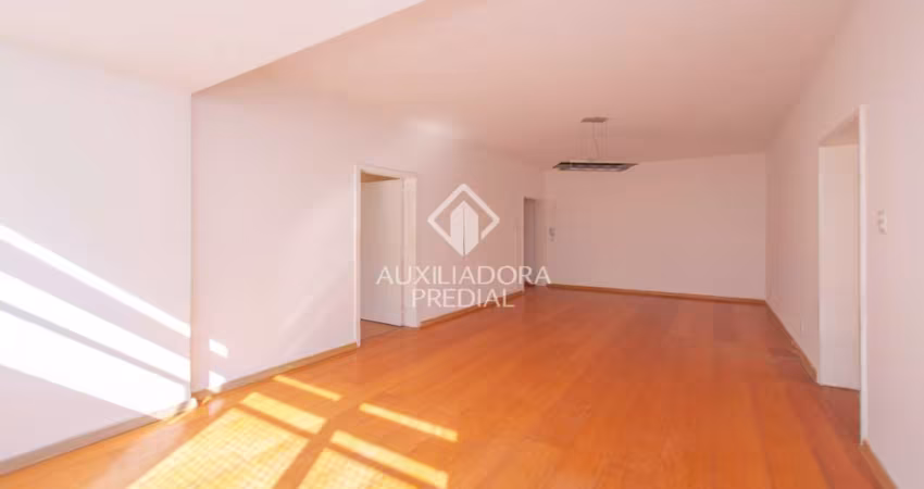 Apartamento com 3 quartos à venda na Rua Ramiro Barcelos, 1691, Independência, Porto Alegre