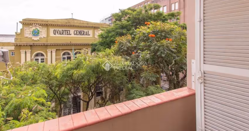 Apartamento com 3 quartos à venda na Rua dos Andradas, 515, Centro Histórico, Porto Alegre