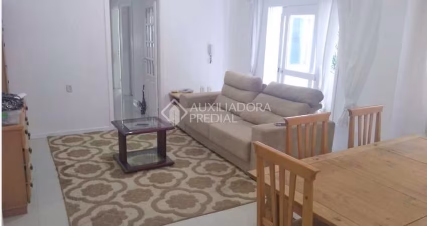 Apartamento com 3 quartos à venda na Rua Santo Antônio, 876, Floresta, Porto Alegre