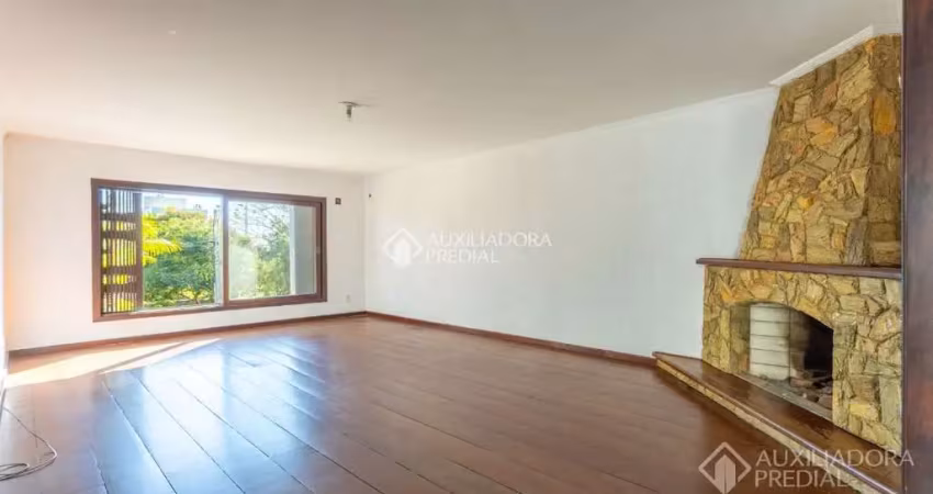 Casa com 3 quartos à venda na Rua Maestro Salvador Campanella, 70, Jardim Itu Sabará, Porto Alegre