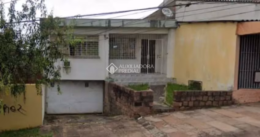 Casa com 2 quartos à venda na Rua Aneron Corrêa de Oliveira, 65, Jardim do Salso, Porto Alegre