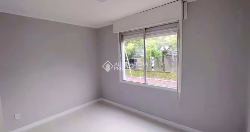 Apartamento com 2 quartos à venda na Rua Sapê, 522, Passo da Areia, Porto Alegre