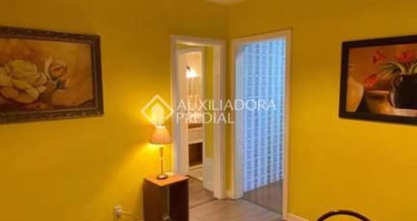Apartamento com 2 quartos à venda na Avenida Alegrete, 414, Petrópolis, Porto Alegre