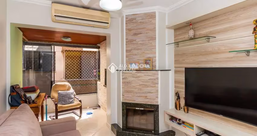 Apartamento com 3 quartos à venda na Rua Olinda, 411, São Geraldo, Porto Alegre