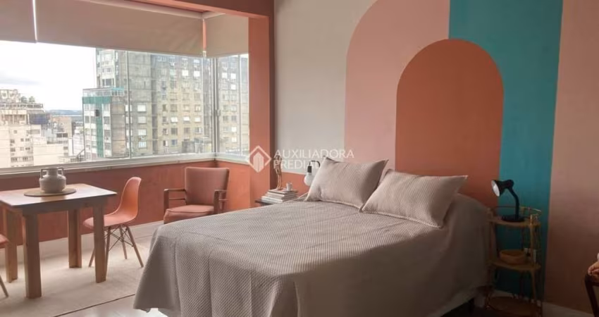Apartamento com 1 quarto à venda na Avenida Borges de Medeiros, 612, Centro Histórico, Porto Alegre