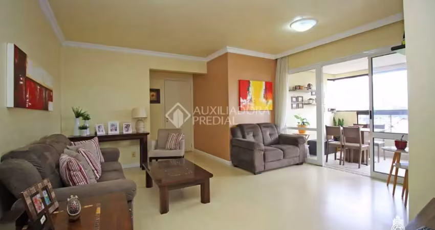 Apartamento com 3 quartos à venda na Rua Corcovado, 385, Auxiliadora, Porto Alegre