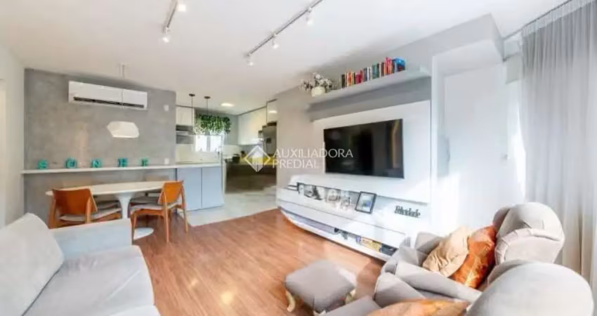Apartamento com 2 quartos à venda na Avenida Benno Mentz, 1120, Vila Ipiranga, Porto Alegre