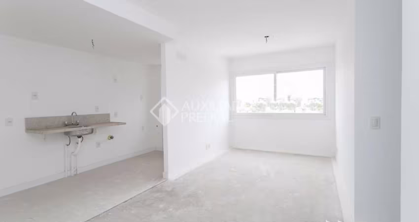 Apartamento com 2 quartos à venda na Avenida Assis Brasil, 4600, Passo da Areia, Porto Alegre