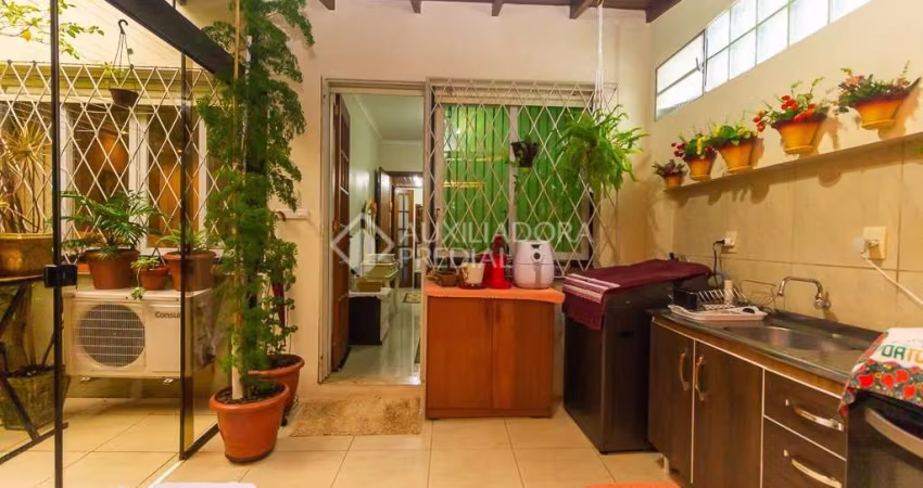 Apartamento com 2 quartos à venda na Rua Sete de Abril, 320, Floresta, Porto Alegre