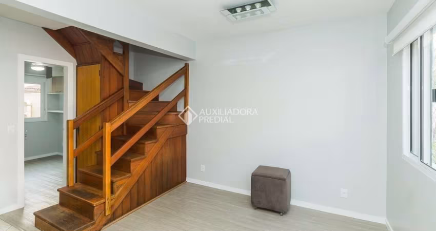 Casa em condomínio fechado com 3 quartos à venda na Avenida José Aloísio Filho, 889, Humaitá, Porto Alegre