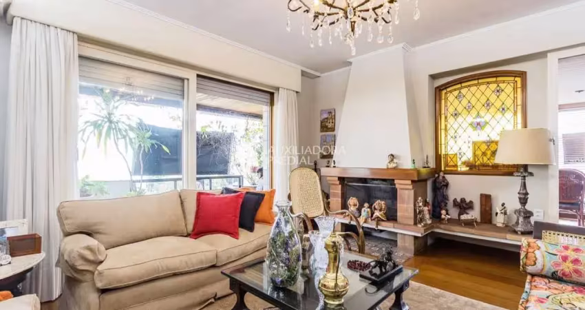 Apartamento com 3 quartos à venda na Rua André Puente, 344, Independência, Porto Alegre