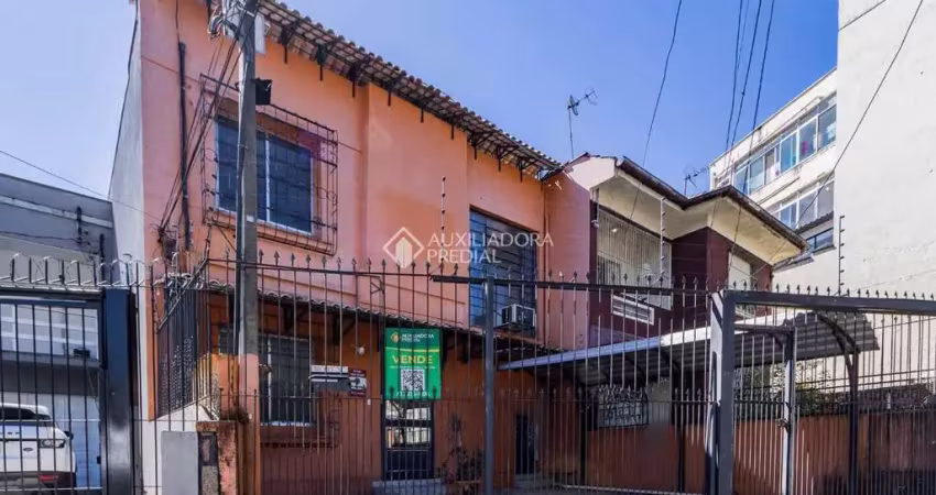 Casa comercial à venda na Rua Olinda, 90, São Geraldo, Porto Alegre