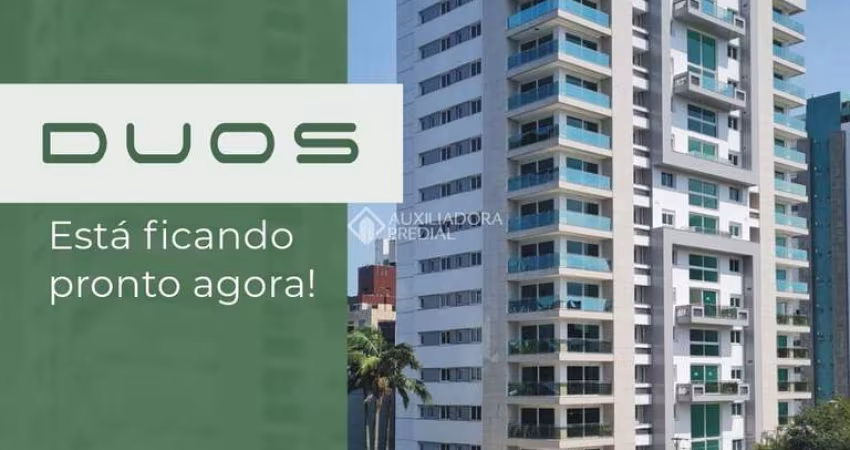 Apartamento com 3 quartos à venda na Alameda Alceu Wamosy, 86, Três Figueiras, Porto Alegre