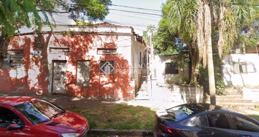 Terreno comercial à venda na Avenida Grécia, 646, Passo da Areia, Porto Alegre