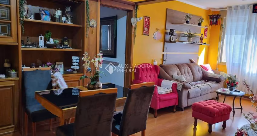 Apartamento com 3 quartos à venda na Rua Duque de Caxias, 204, Centro Histórico, Porto Alegre