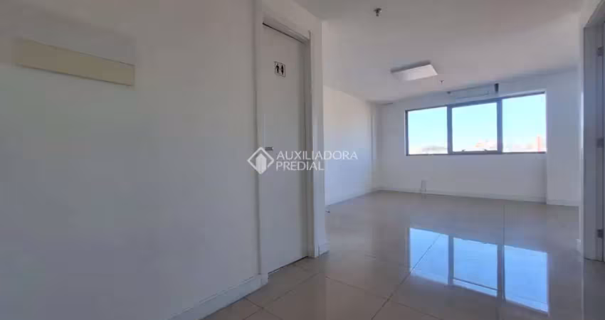 Sala comercial à venda na Avenida Assis Brasil, 4500, São Sebastião, Porto Alegre