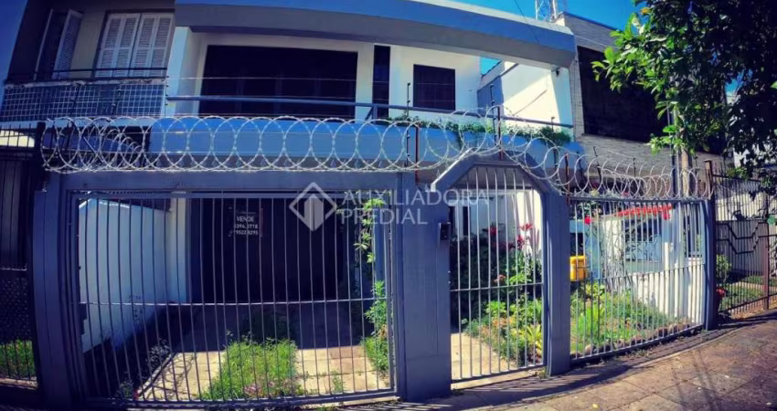 Casa em condomínio fechado com 3 quartos à venda na Rua Francisco Ferrer, 202, Rio Branco, Porto Alegre