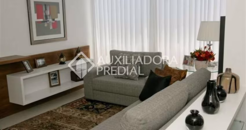 Apartamento com 2 quartos à venda na Beco Andaraí, 721, Passo da Areia, Porto Alegre