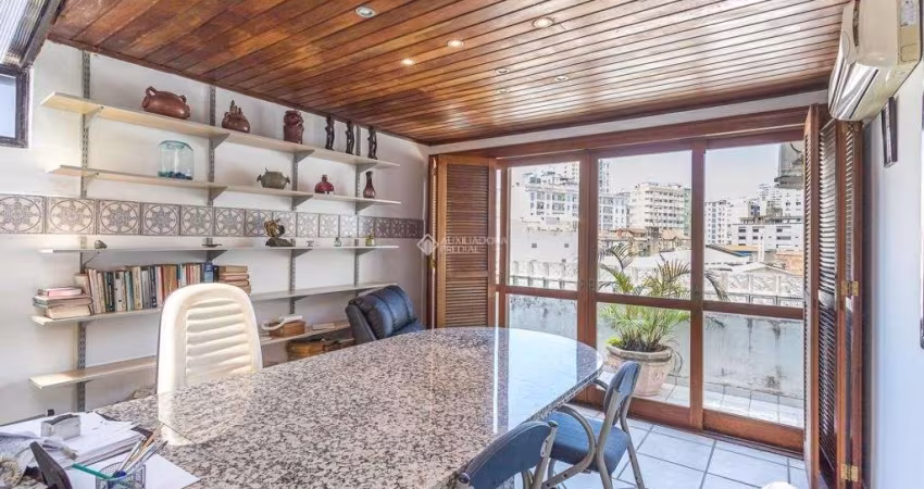 Sala comercial à venda na Rua Garibaldi, 659, Floresta, Porto Alegre